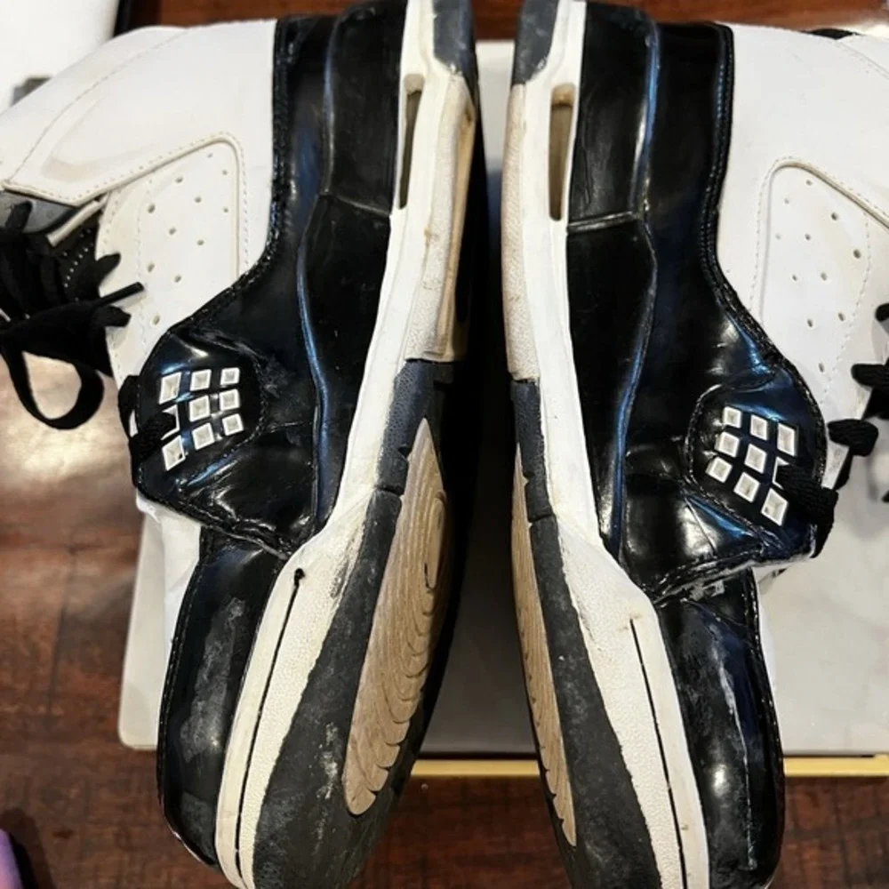 Nike Air Jordan's Men's Size 10‎ Black And White Michael Jordan 23